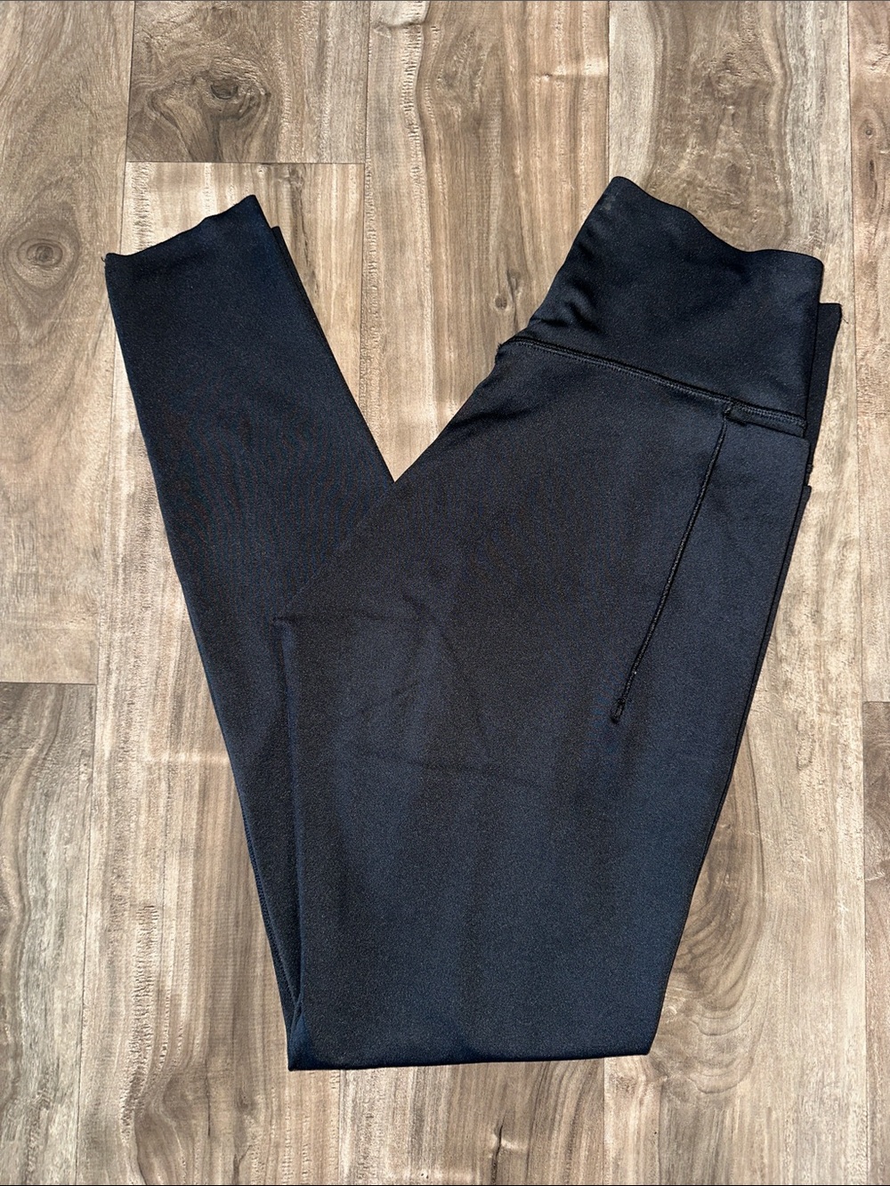 Like New PINK Victoria’s Secret Black Leggings Side Pockets Size Large